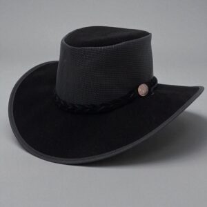 Hat Article 26
